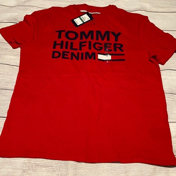 New Men’s Tommy Hilfiger Tee L Red - Picture 4 of 4